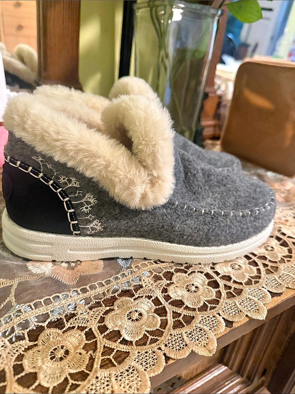 Faux Fur Lined Slippers Gray & Black EU 39 Like New